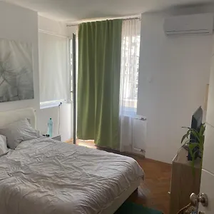 Bed and breakfast Bucarest B&B